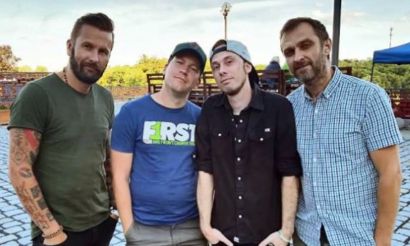 COVERS mají neobyčejně obyčejný videoklip